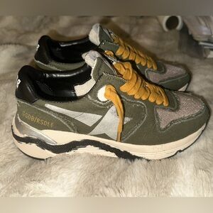 Golden Goose Dad-Star Sneakers in Olive Green Suede and Mesh